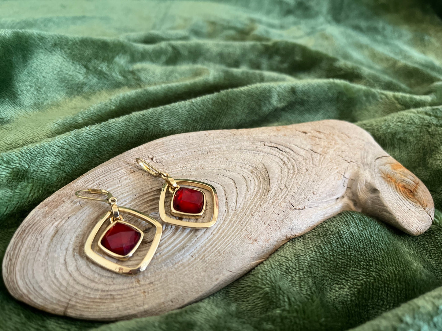 Vintage Dana Buchman Gold-Tone & Ruby Red Rhinestone Dangle Earrings