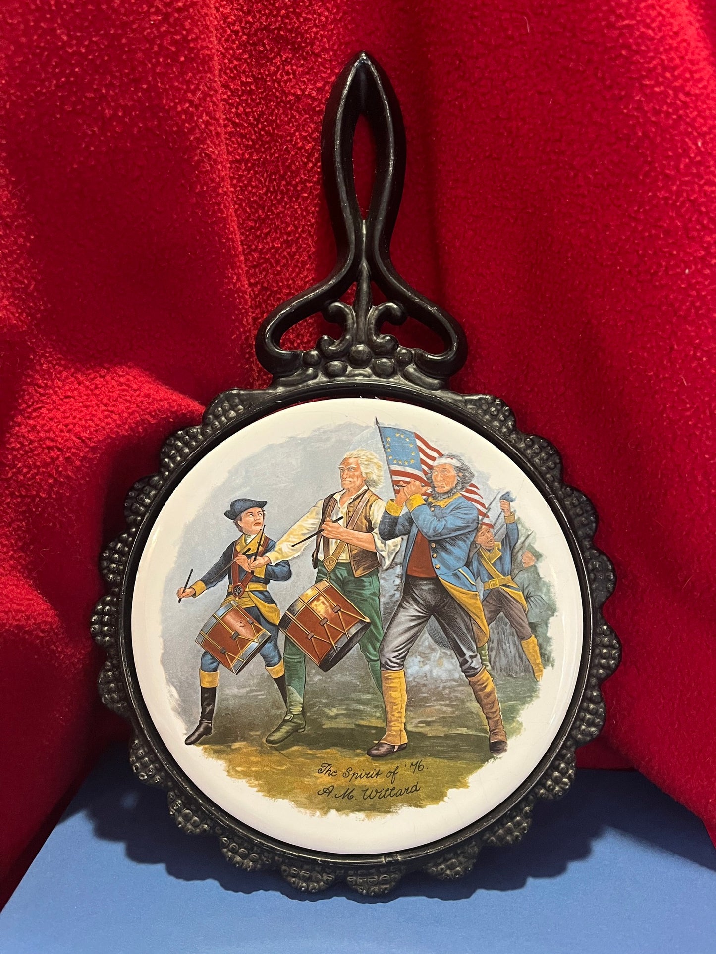 1970s "The Spirit of ’76" Large Cast Iron & Ceramic Tile Trivet