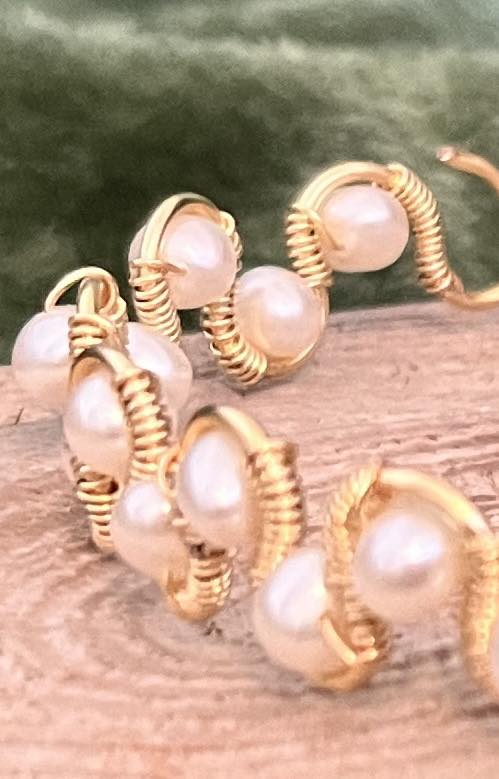 Artisan made Gold-Tone Wire-Wrapped Pearl Bangle Bracelet